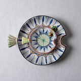 Fish Plate Round (L) Elegant Dance in Blue