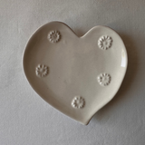 Heart Plate White Flowers