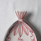 Fish Plate Long (M)  - Red  Ivy stretching