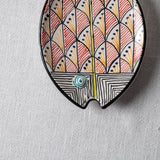 Fish Plate Long (S) Mr. Scale in black and white