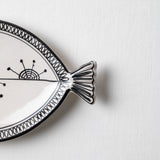 KKL - Fish Plate Long (S) Black & White