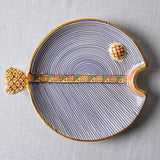 Fish Plate Round (L) Mr. Blue in Stripes