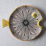 Fish Plate Round (L) Harmony in Black and Red