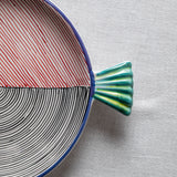Fish Plate Round (L) Precision in Black and Red