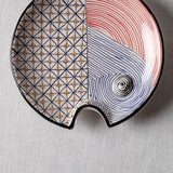 Fish Plate Round (M) Waves in Blue and Red