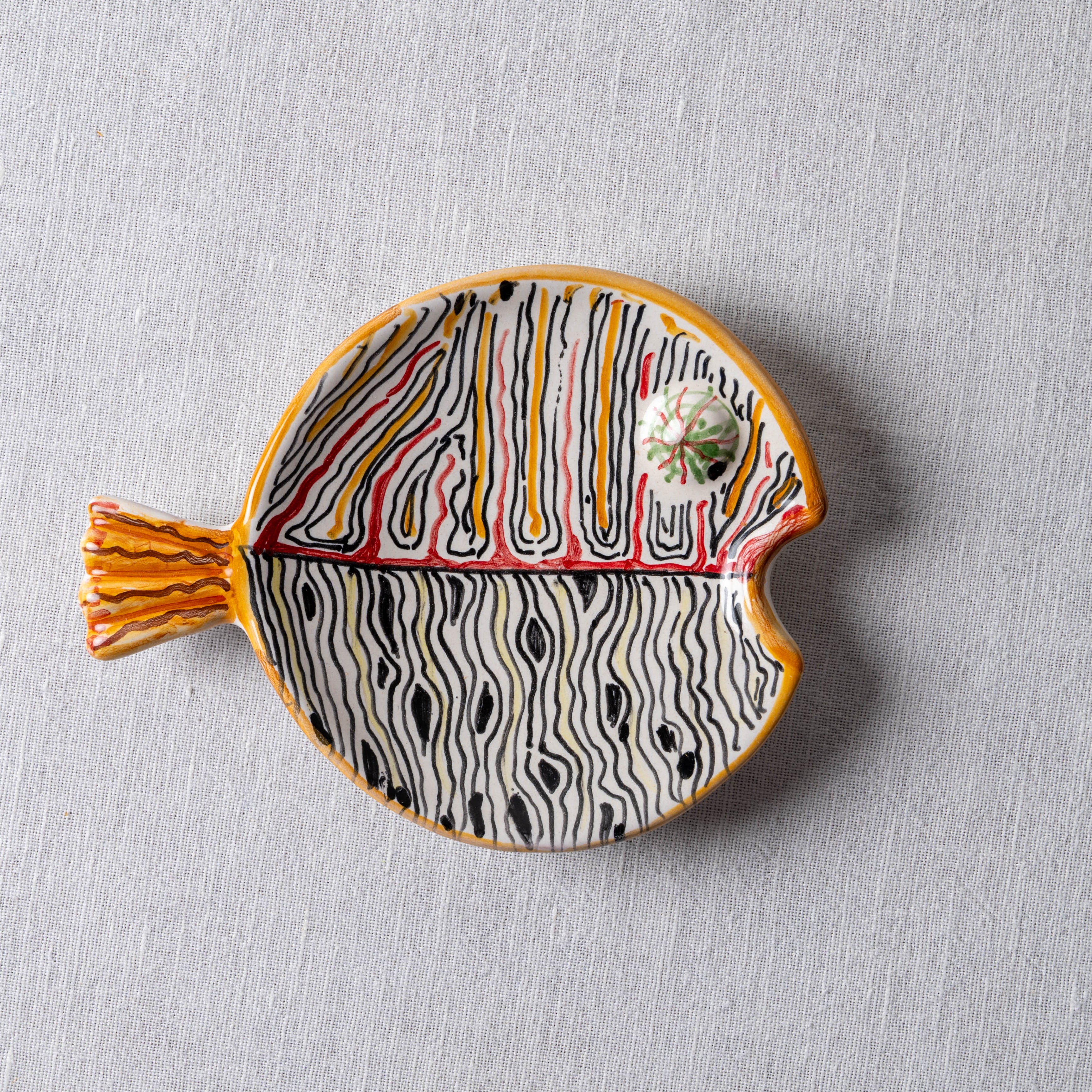 Fish Plate Round (S) Mr. Floating – Argillarte